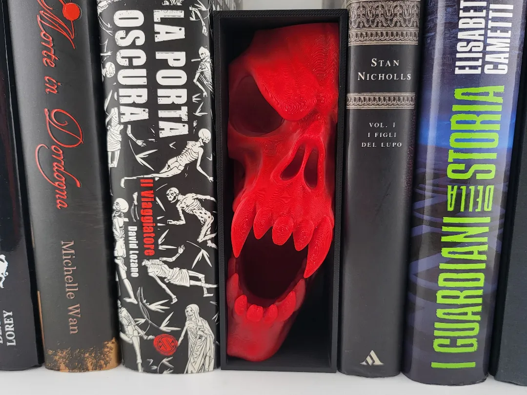 Skull Book Nook Horror booknook Screaming