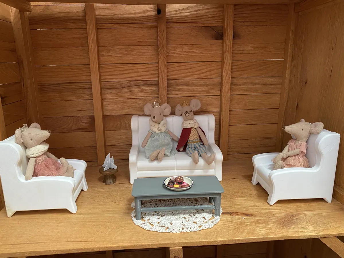 Doll House Couch/Chair