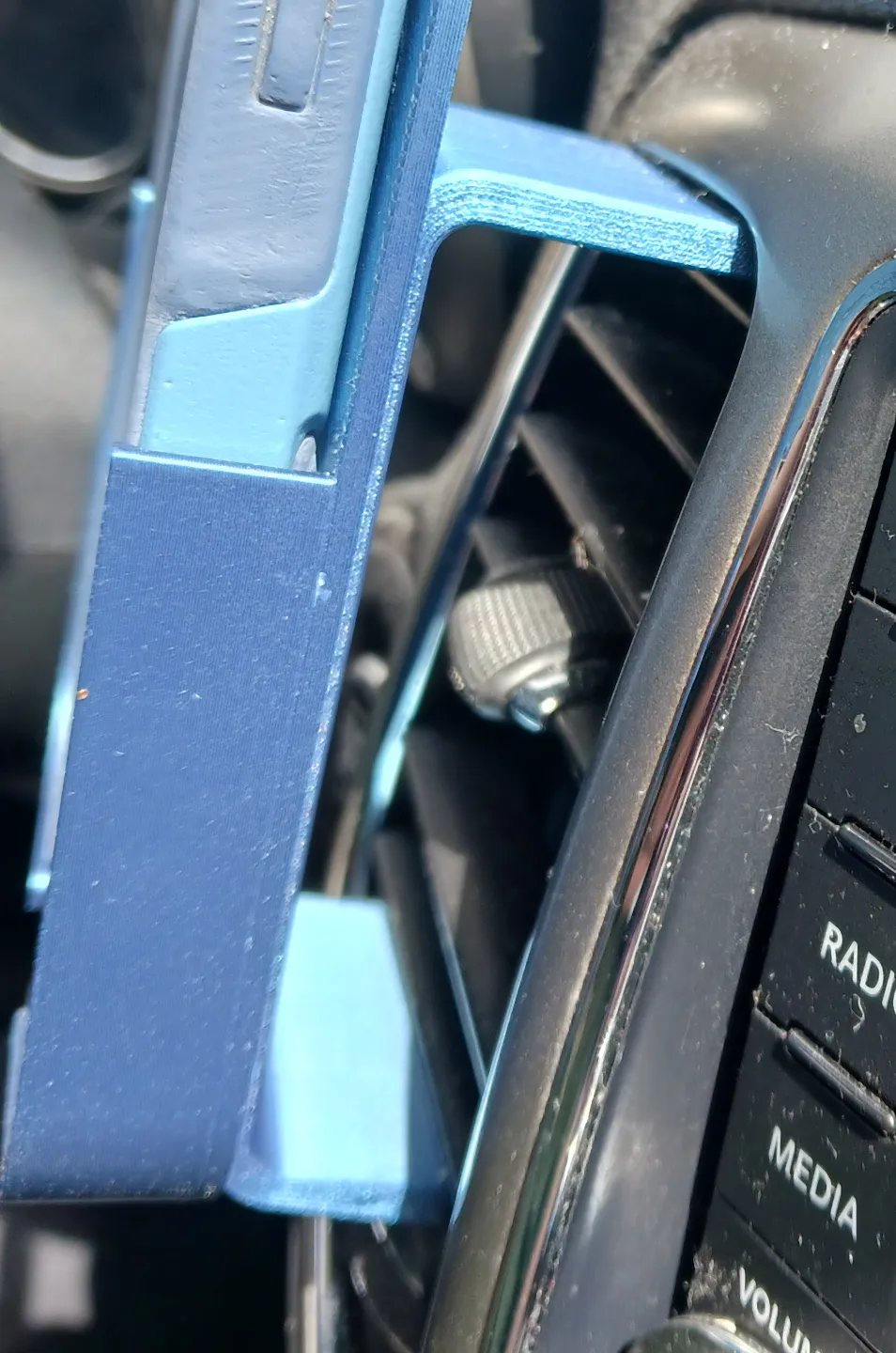 Jeep Grand Cherokee Vent Phone Mount, photo 4 of 4 - Jeep Grand Cherokee Vent Phone Mount Mobile & Device Accessories