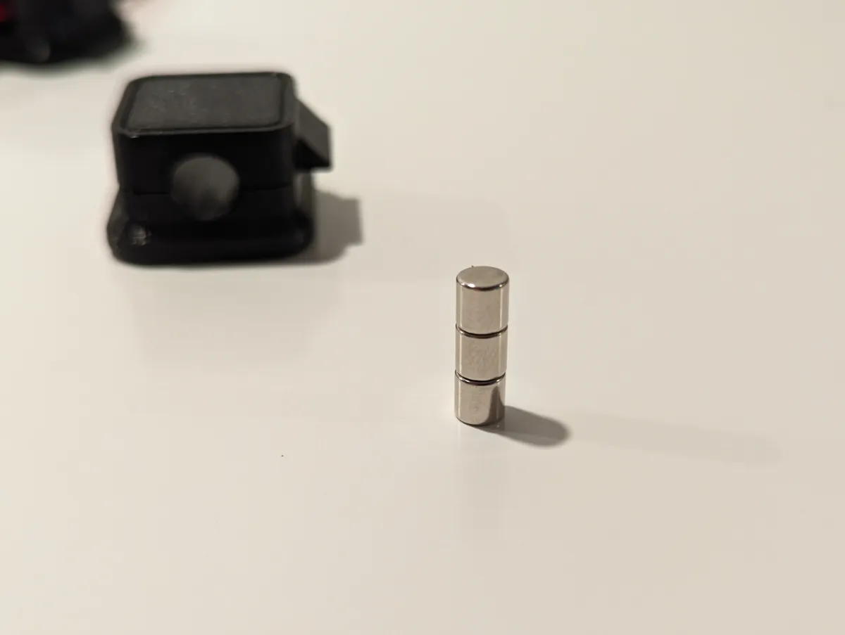 Magnetic Cable Clips - Snap Fit, photo 4 of 4 - Magnetic Cable Clips - Snap Fit Mobile & Device Accessories