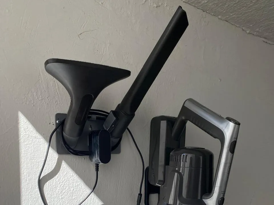 Koblenz vacuum attachment and charger holder - Charger Holders & Covers, in stock