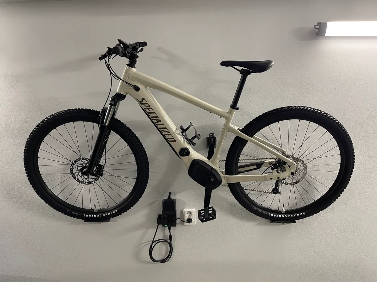 Bike wall hanger for platform/flat pedals V2, photo 2 of 4 - Bike wall hanger for platform/flat pedals V2 Hobby & DIY