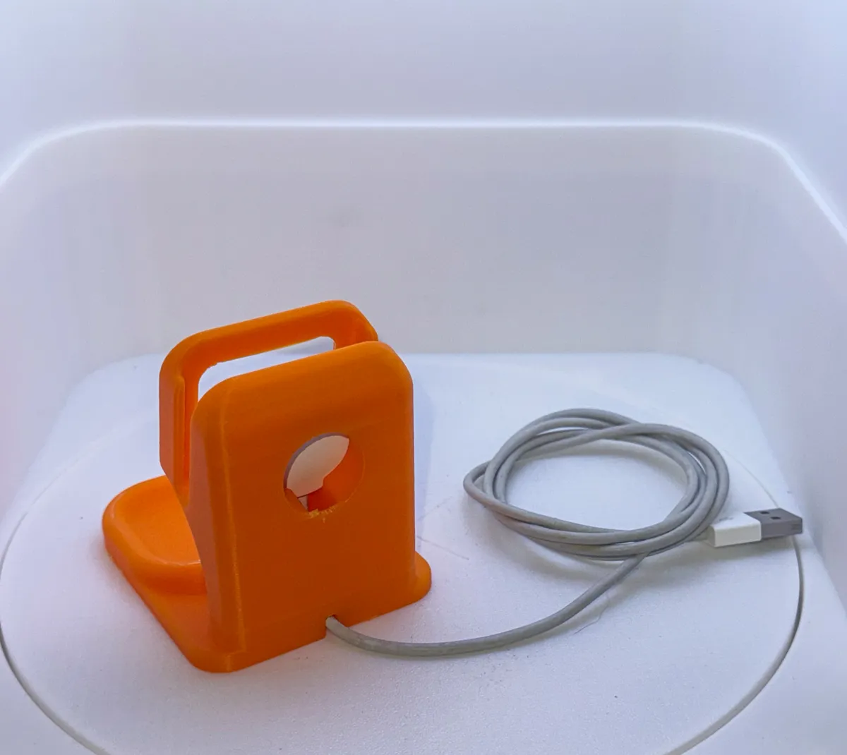 Iwatch 44mm charger and Airpods Pro Holder, photo 3 of 4 - Iwatch 44mm charger and Airpods Pro Holder Household