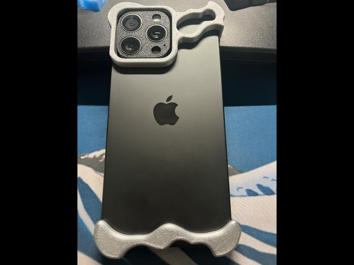 iPhone 13 Pro Max Arc Pulse Style Case