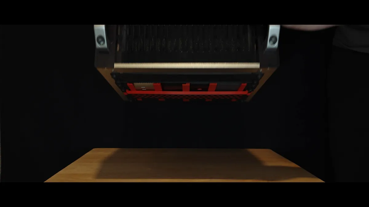 A Modular Vertical Rack Mount, photo 3 of 4 - A Modular Vertical Rack Mount Mobile & Device Accessories