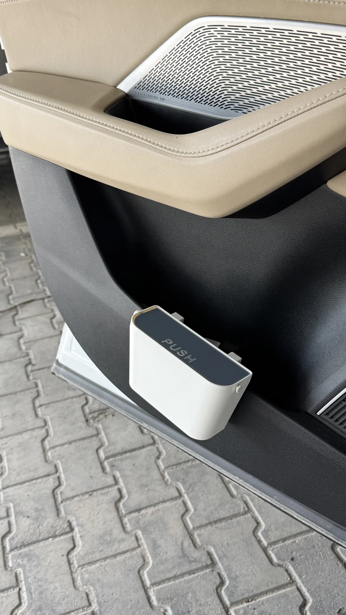 Push Lid Car Door Pocket Trash Bin - Car Organisers, Hooks & Bins, in stock