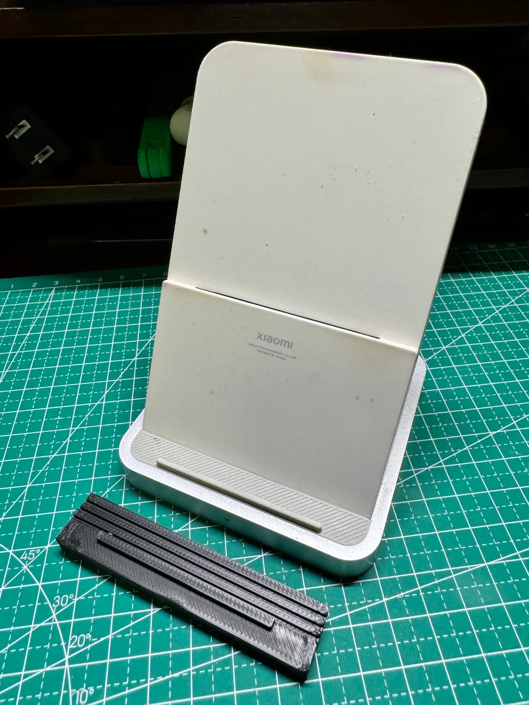 Xiaomi wireless charger (30w) heightening stand, photo 4 of 4 - Xiaomi wireless charger (30w) heightening stand Hobby & DIY