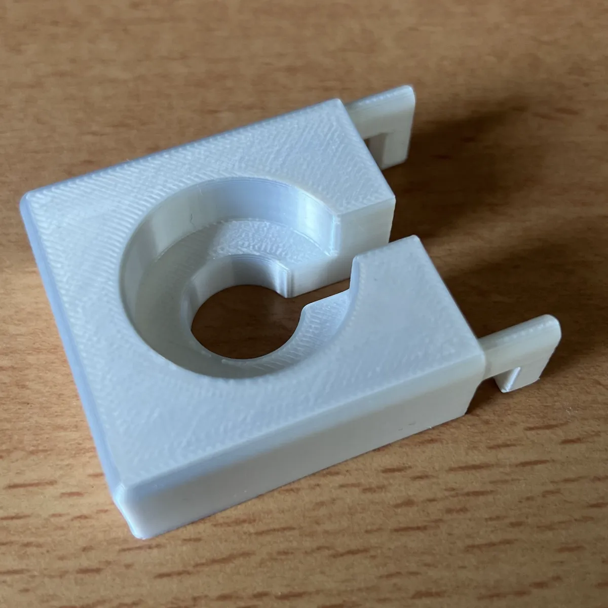 Apple Watch Charging Holder for IKEA Skadis, photo 3 of 4 - Apple Watch Charging Holder for IKEA Skadis Hobby & DIY