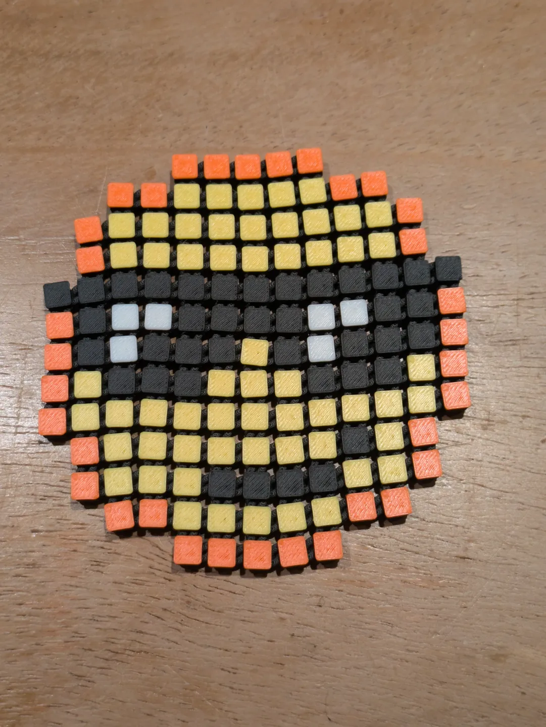 Chainmail fabric fidget toy emoji, photo 2 of 3 - Chainmail fabric fidget toy emoji Art