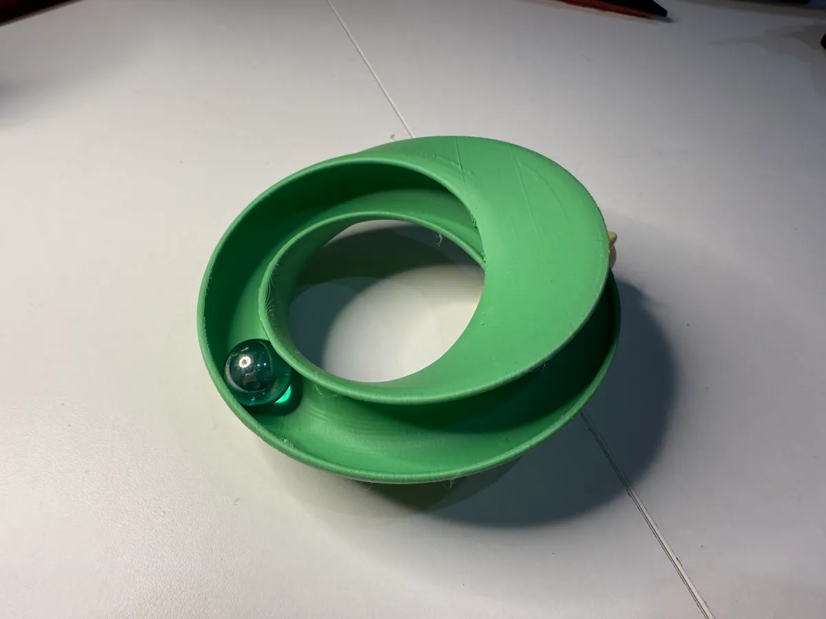Möbius Band Infinite Marble Run, photo 2 of 4 - Möbius Band Infinite Marble Run Toys, Games & Hobbies