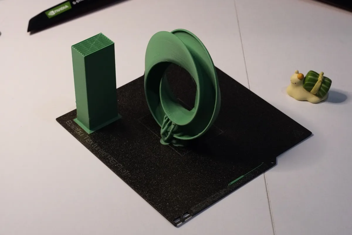 Möbius Band Infinite Marble Run, photo 3 of 4 - Möbius Band Infinite Marble Run Toys, Games & Hobbies
