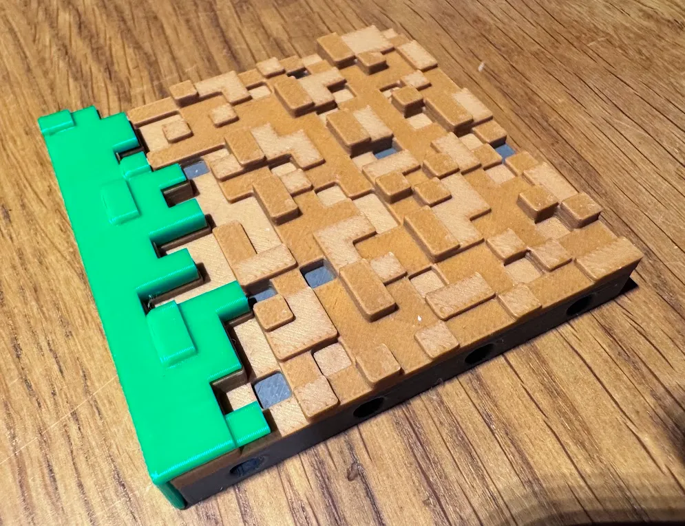 minecraft gras/dirt block, photo 2 of 4 - minecraft gras/dirt block Figurines & Collectibles