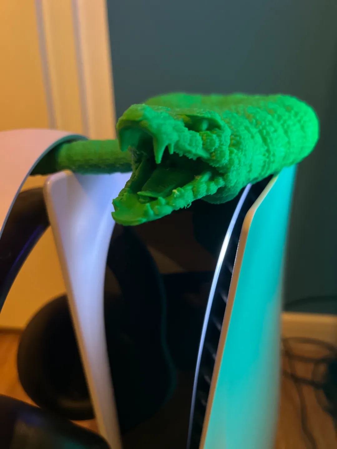 Playstation 5 Headsetholder Snake, photo 4 of 4 - Playstation 5 Headsetholder Snake Household