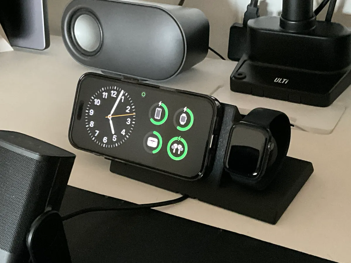 MagSafe Charger Holder for iPhone and Watch