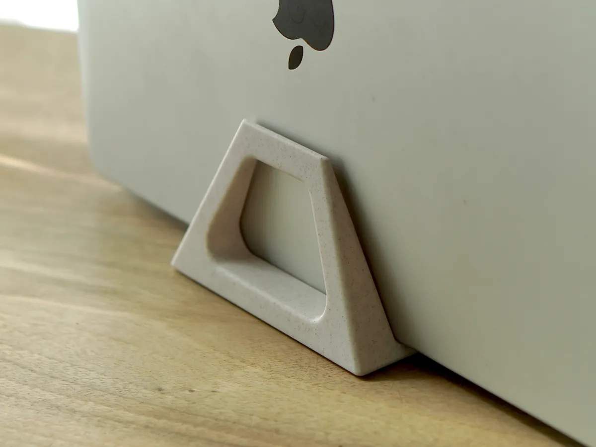 Vertical Macbook Stand