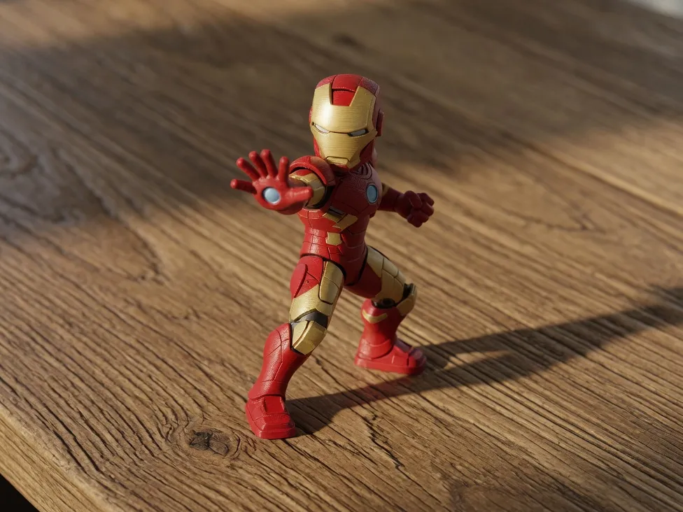 Iron Man Repulsor Pose Figure