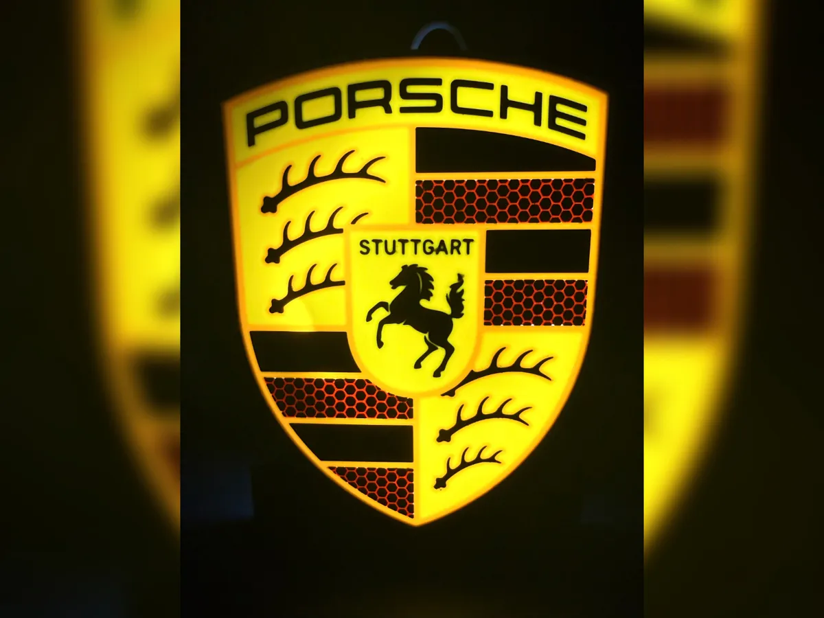 Porsche Crest Lightbox Display