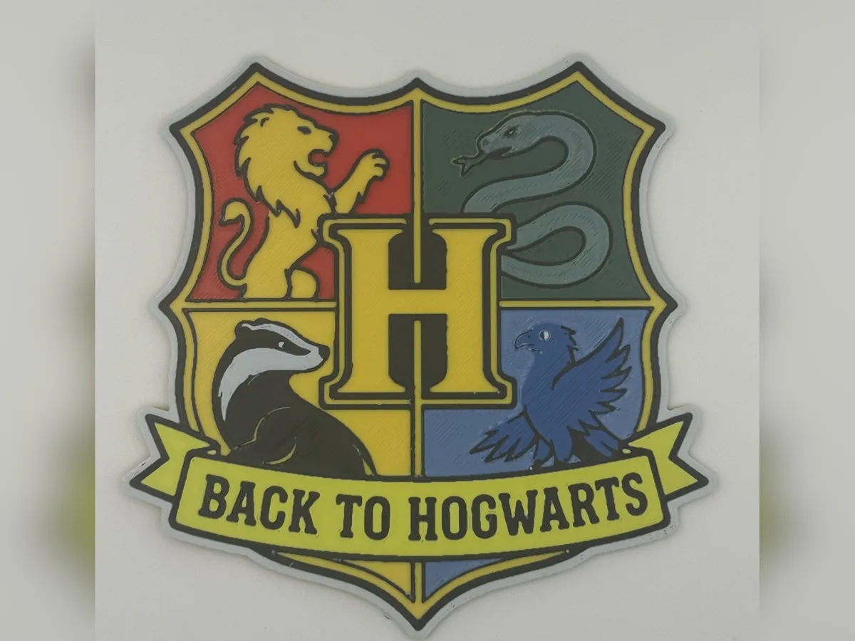 Back to Hogwarts Crest HueForge - Movie & TV Photo Art, in stock