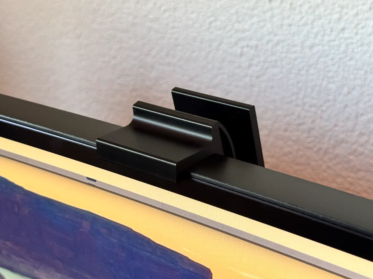 Continuity Camera Mount for HP Z38C Monitor