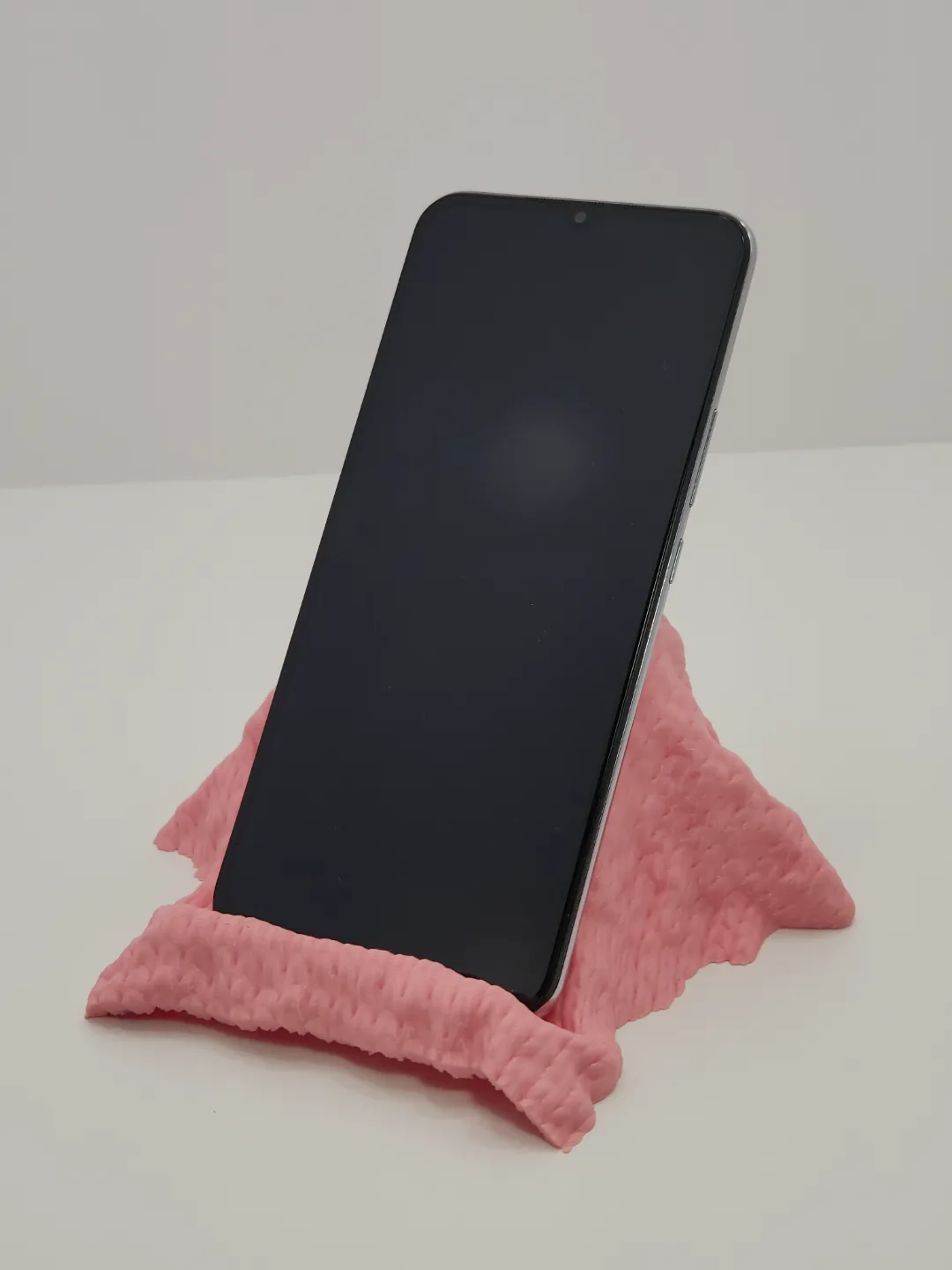 Fabric phone stand, photo 3 of 4 - Fabric phone stand Household