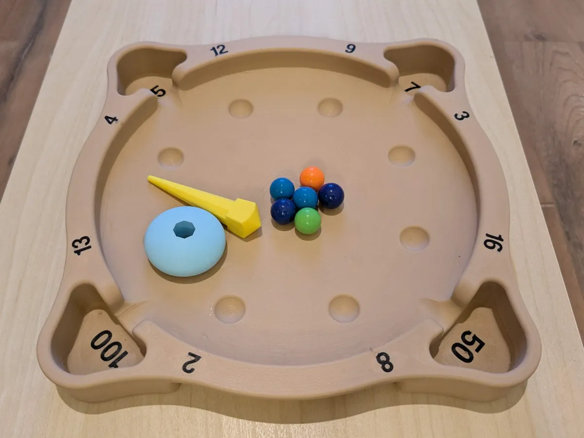 Bauernroulette/Virolon spinning top game, photo 2 of 4 - Bauernroulette/Virolon spinning top game Kids & Baby