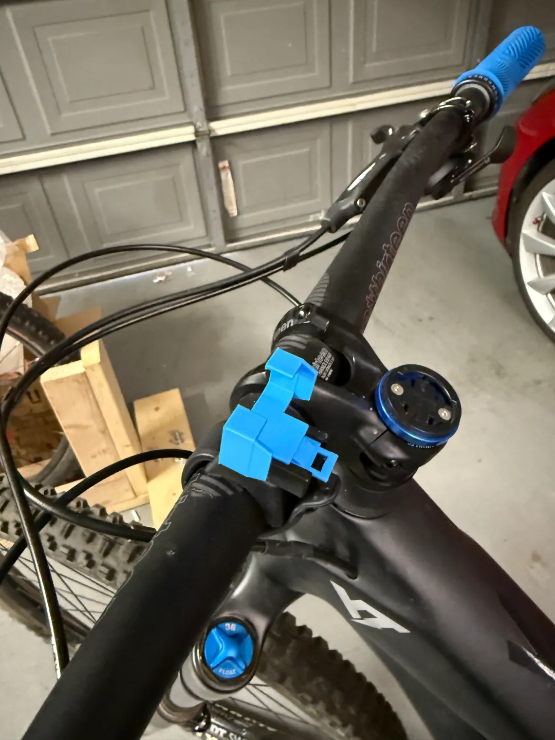 Cygolite compatable Boruit V10 bike mount, photo 2 of 3 - Cygolite compatable Boruit V10 bike mount Mobile & Device Accessories