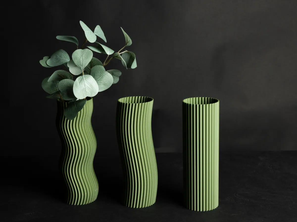 Vase Trio, Stria