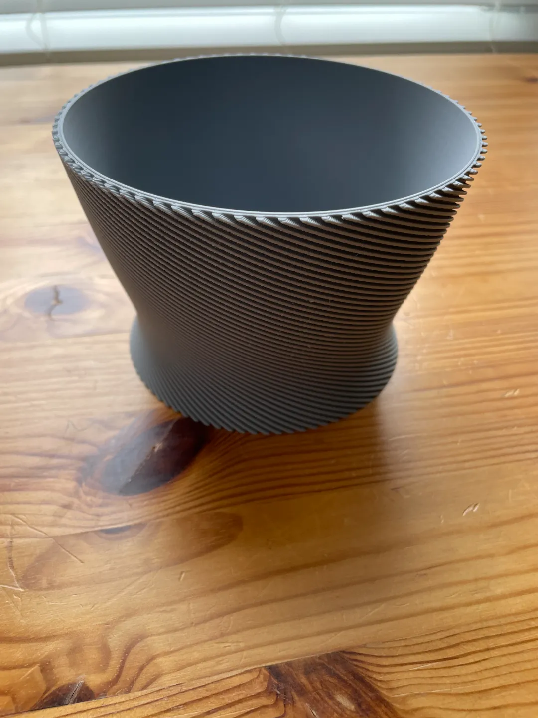 Modern Spiral 5x5x3.5 Planter, photo 3 of 4 - Geometric & Modern Planters, p1s