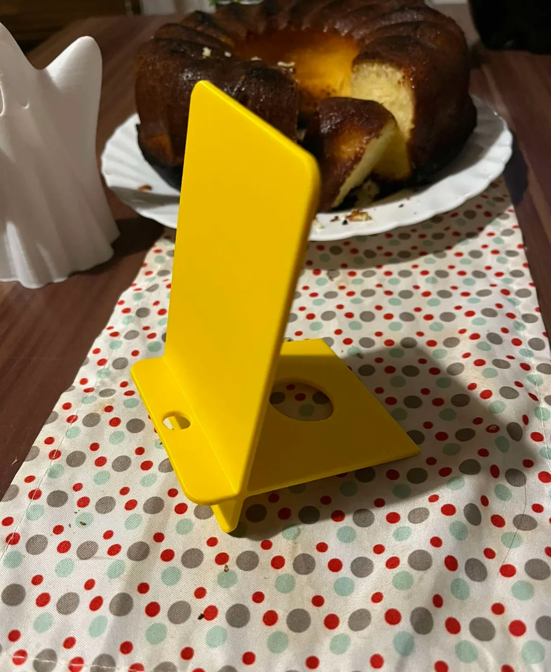 Mobile phone holder,stand, iphone, samsung - Desk Mobile Stands, in stock