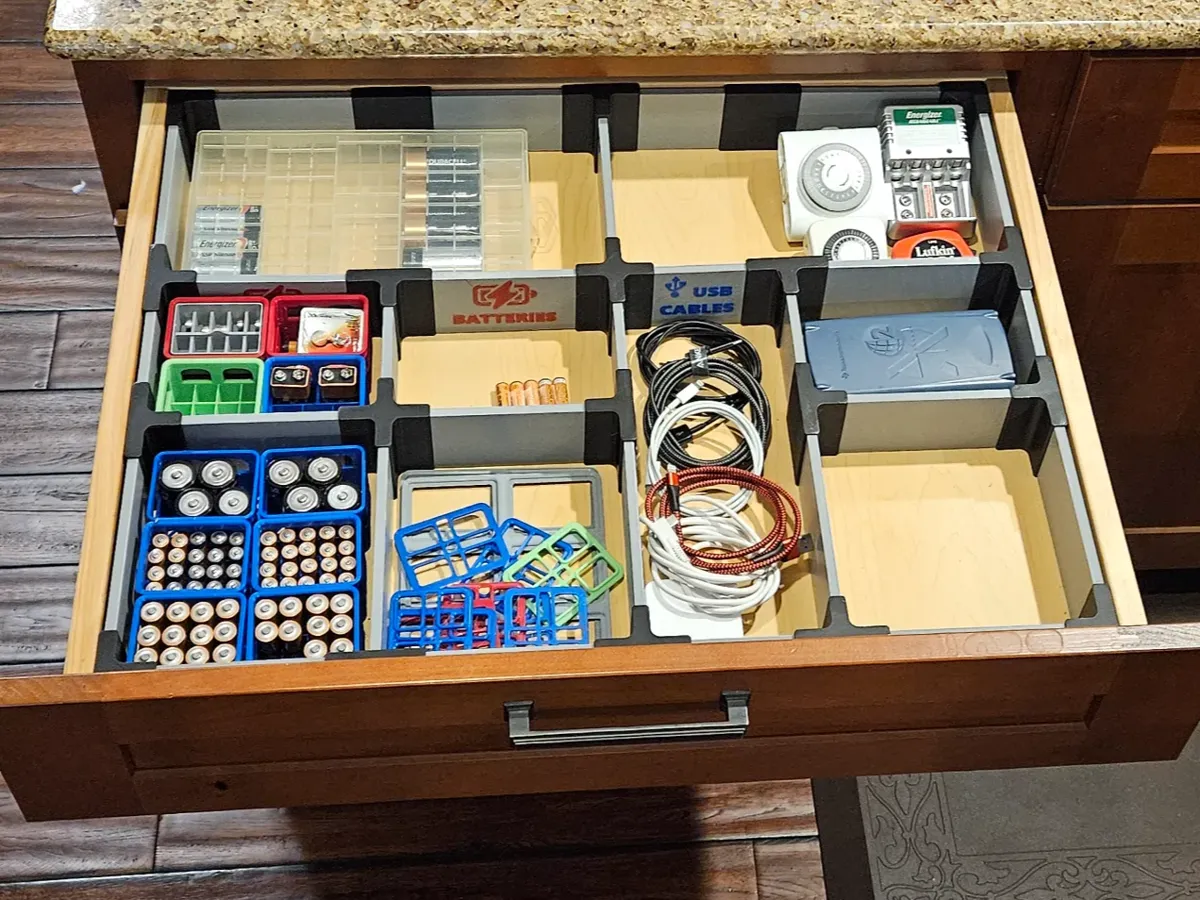 Modular Drawer Dividers for Dvdrs