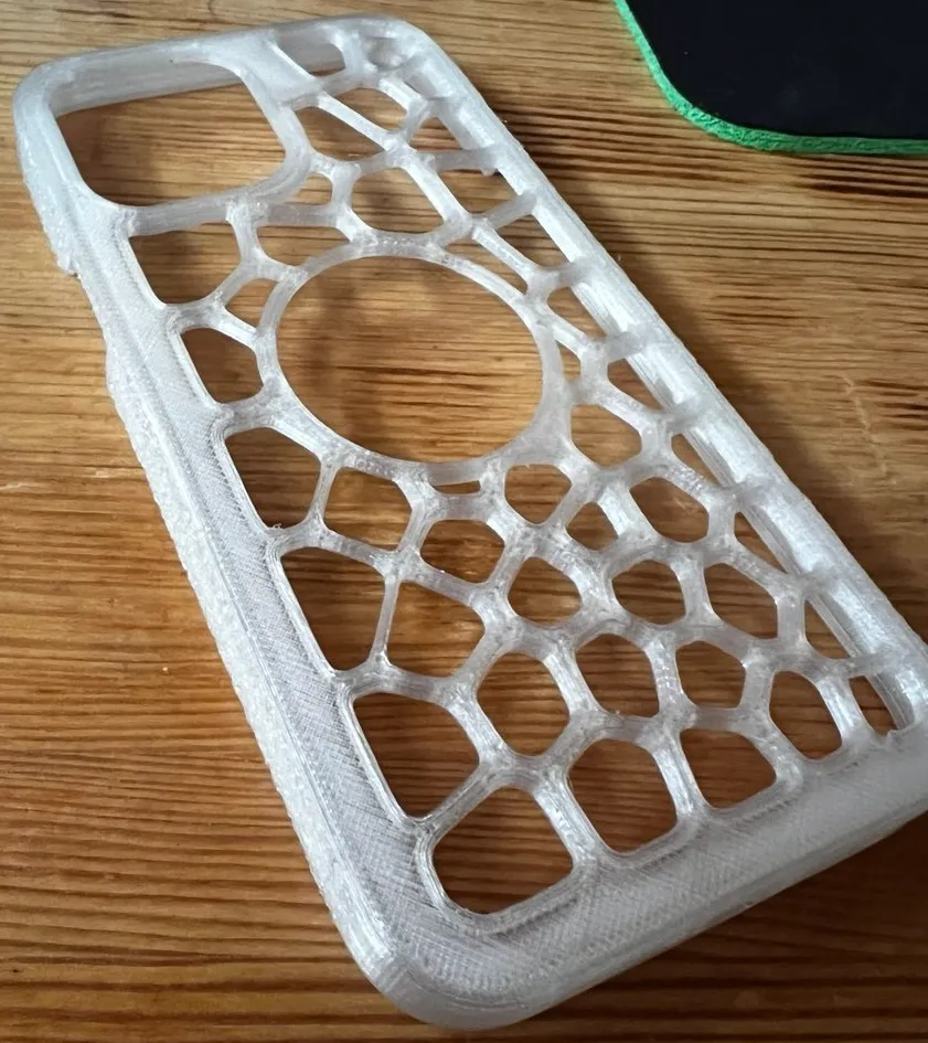 Case 13 Pro Max voronoi (TPU) - Other Hobby & DIY, in stock in India
