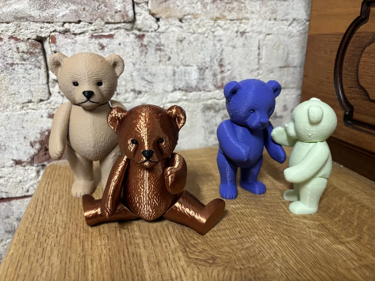 Steiff Inspired Teddy with fully movable limbs, photo 2 of 4 - Steiff Inspired Teddy with fully movable limbs Figurines & Collectibles