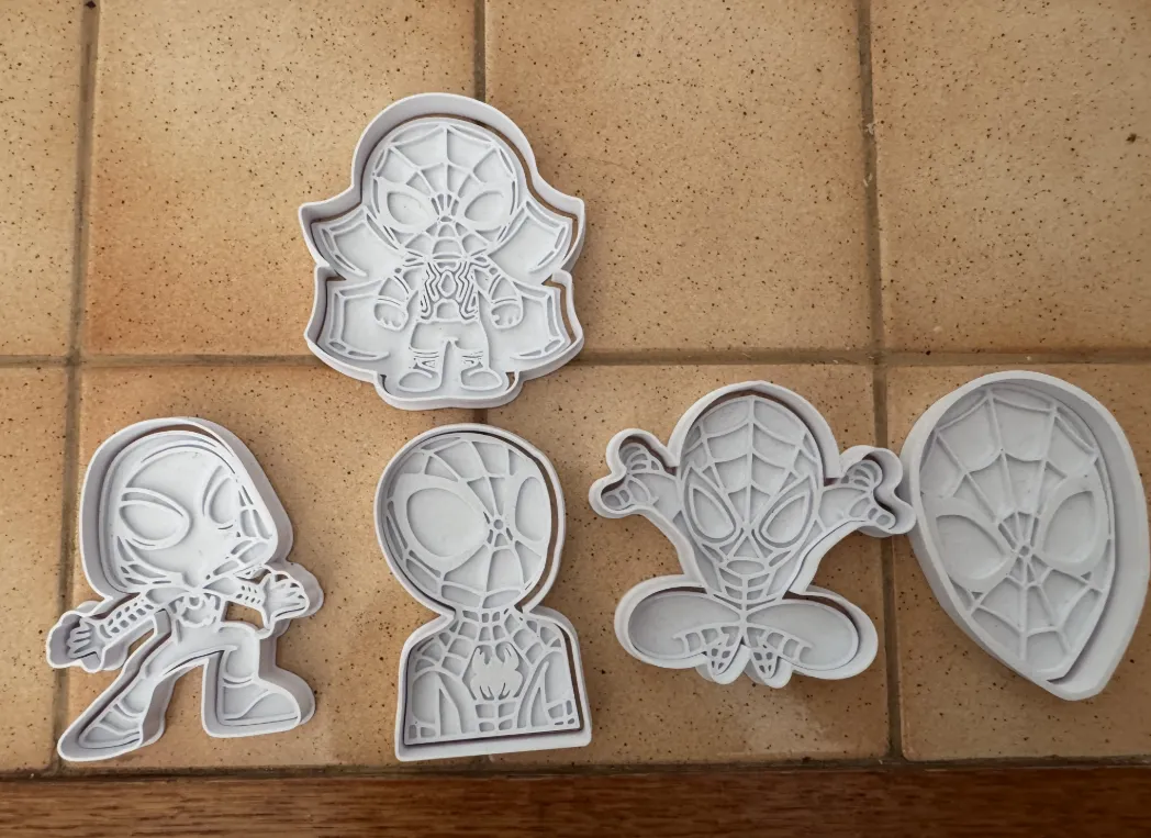 spiderman cookie cutter, photo 3 of 4 - spiderman cookie cutter Kitchen & Dining