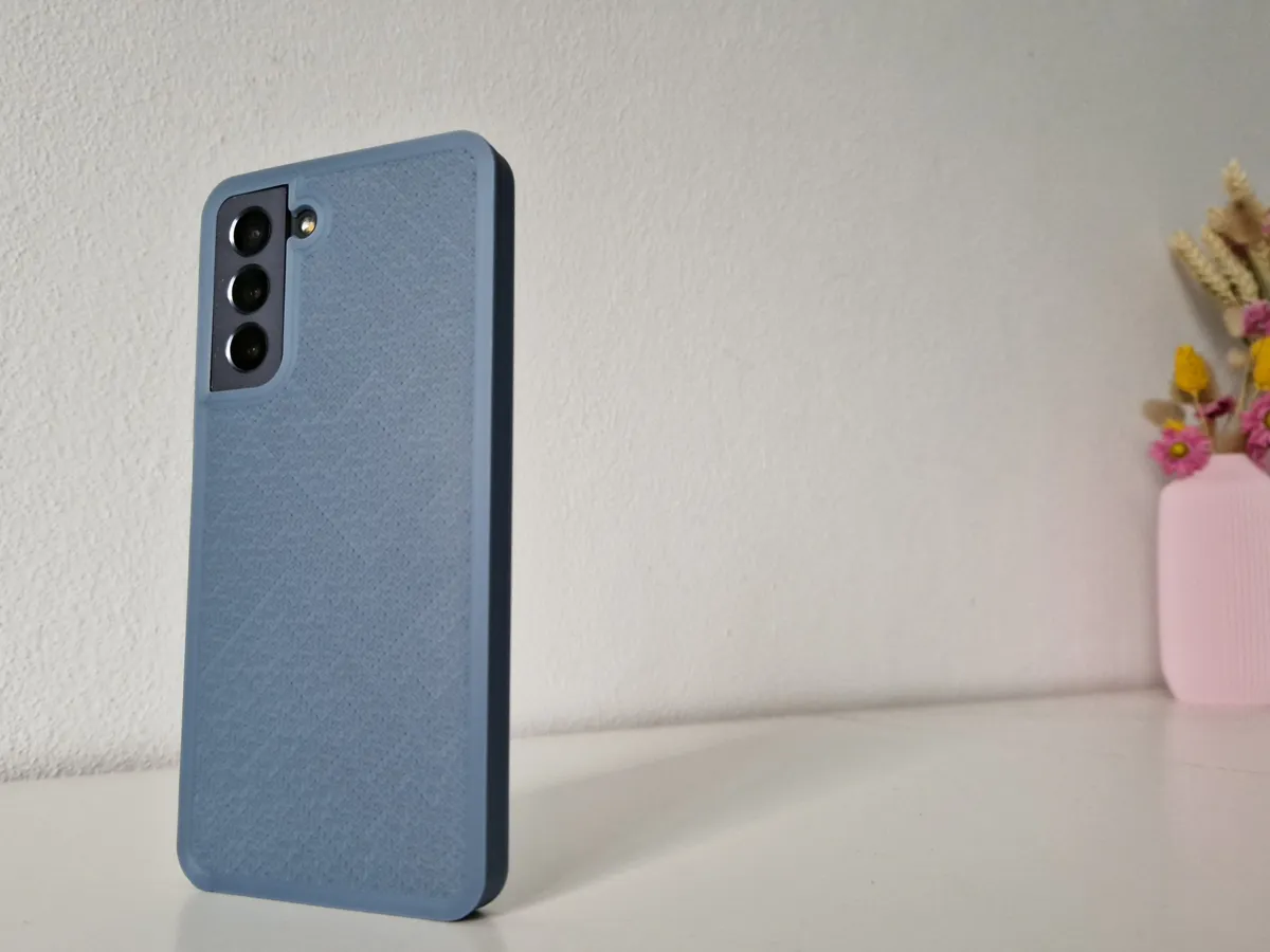 Samsung Galaxy S21 Sleek Minimal Case, photo 3 of 4 - Samsung Galaxy S21 Sleek Minimal Case Mobile & Device Accessories