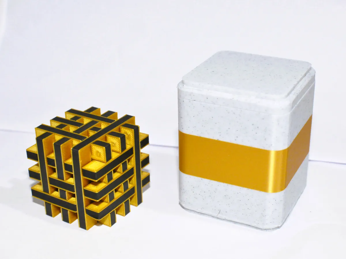 Puzzle cube with box/stand for multicolor