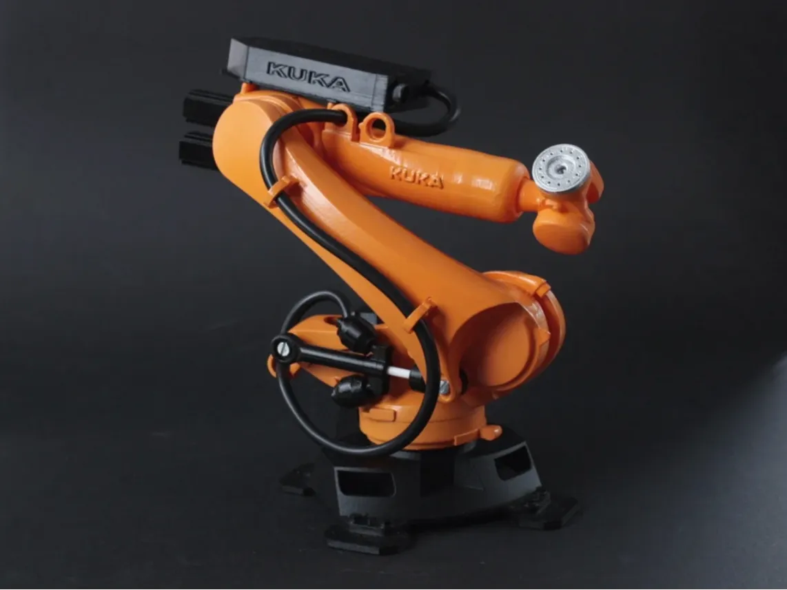 KUKA KR150 industrial robot scale model - Scale Models & Model Kits, in stock in India