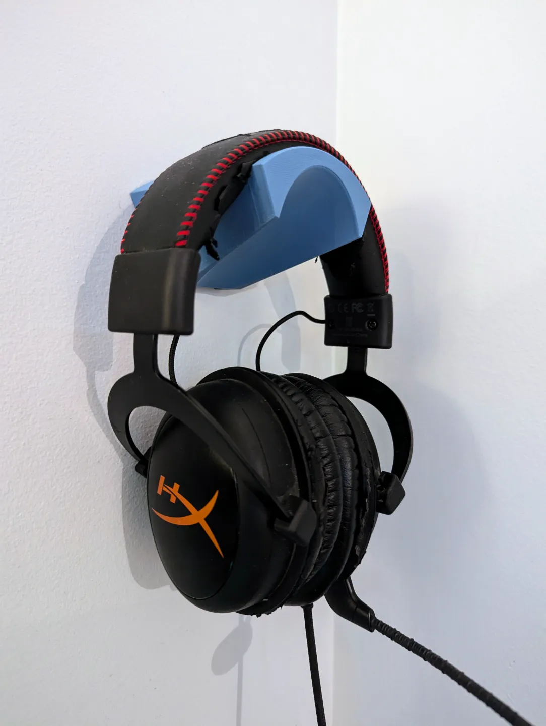 Headphone Holder w/ Cleat Style Mounting Plate, photo 4 of 4 - Headphone Holder w/ Cleat Style Mounting Plate Household