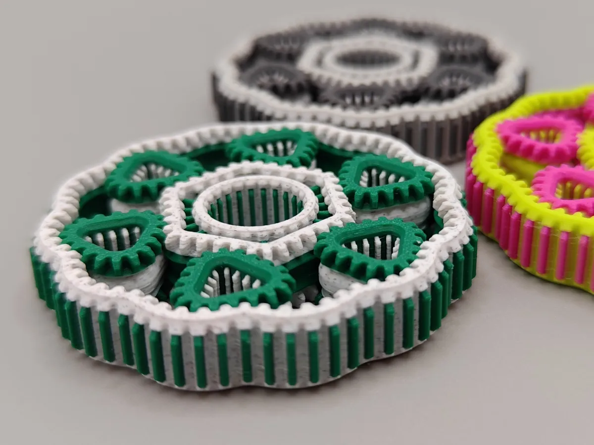"Razor" Geometric Planetary Gears Fidget Spinner, photo 4 of 4 - "Razor" Geometric Planetary Gears Fidget Spinner Toys & Games
