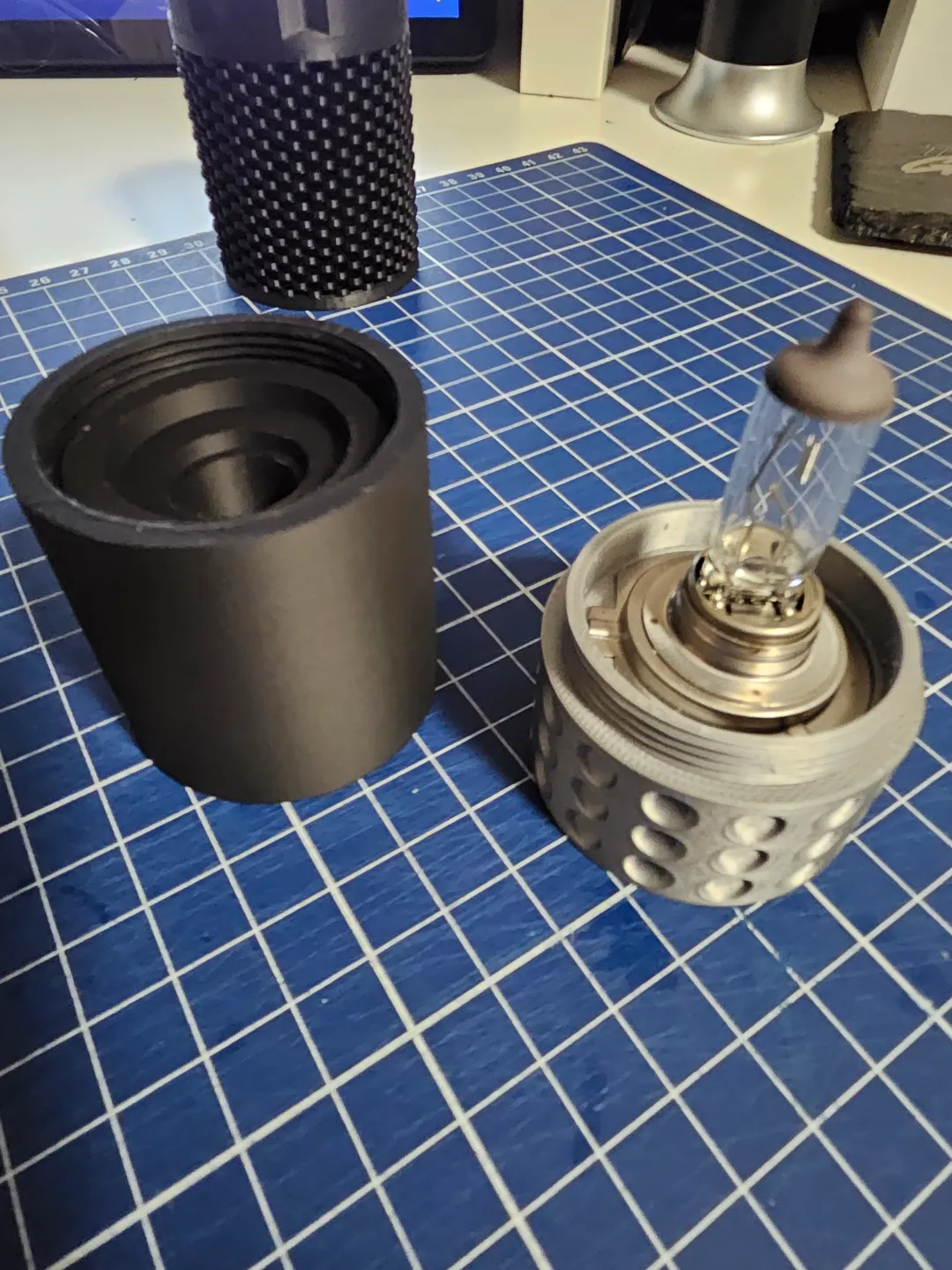 H7 Lampen Dose, H7 Bulb Case, Autolampen, Car lamp, photo 2 of 4 - H7 Lampen Dose, H7 Bulb Case, Autolampen, Car lamp Hobby & DIY