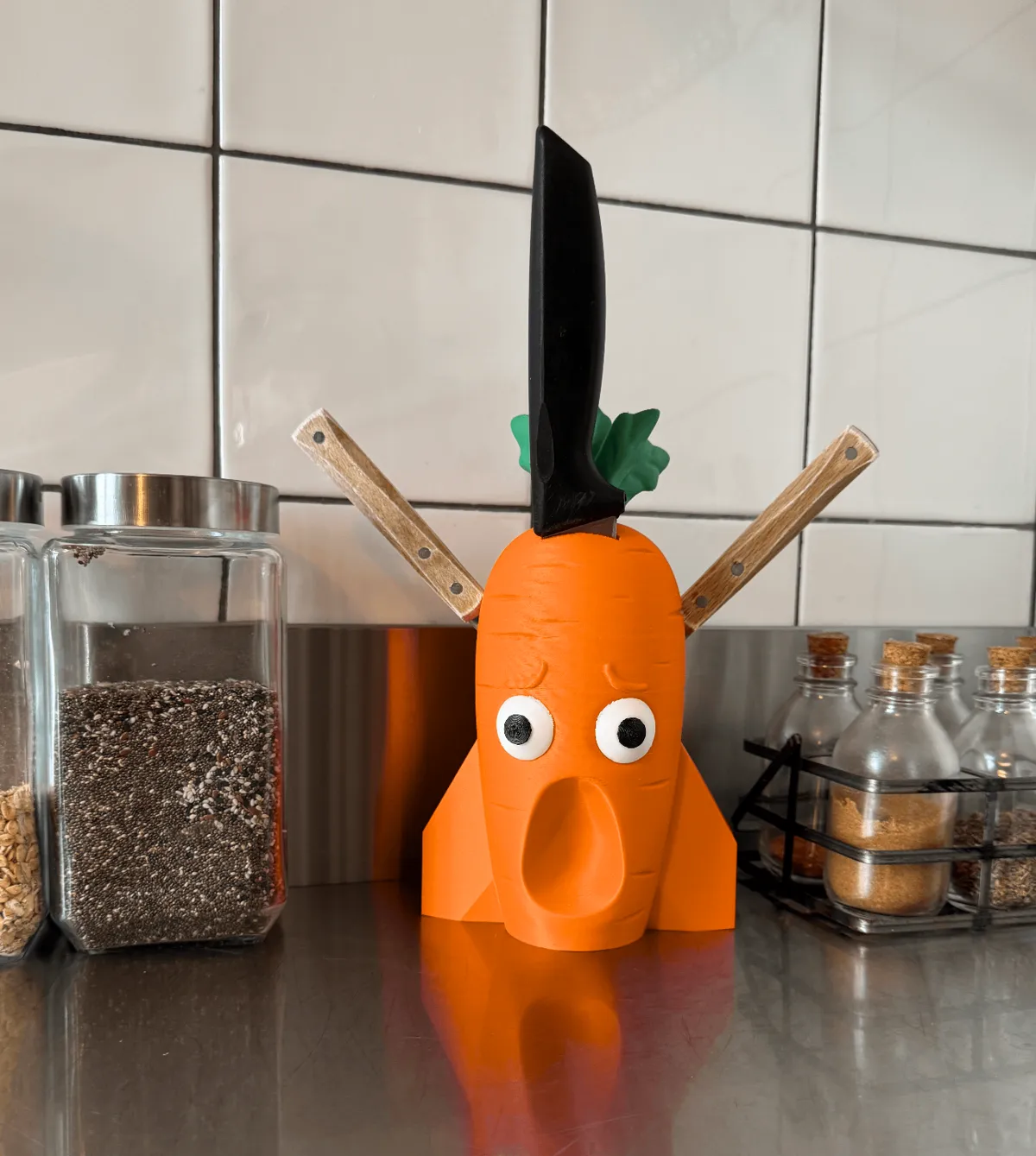 Shocked Carrot Knife Holder, photo 2 of 2 - Shocked Carrot Knife Holder Household