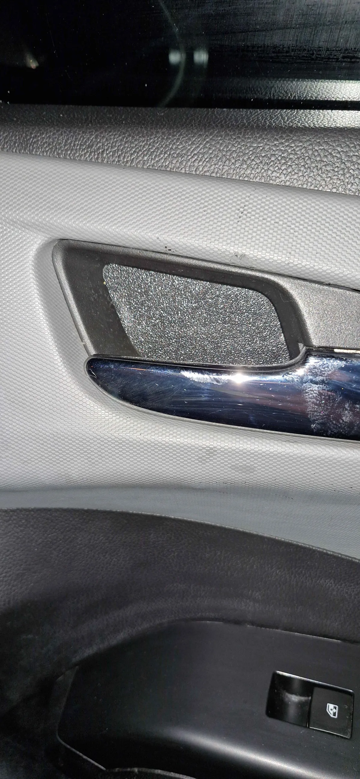 Inside Handle caps Chevy Sonic 2012 - 2020, photo 3 of 3 - Inside Handle caps Chevy Sonic 2012 - 2020 Car & Vehicle