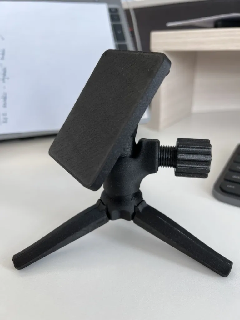 MagSafe Phone Tripod Stand - Gadgets, in stock in India