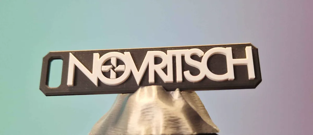 Novritsch keychain, photo 2 of 3 - Novritsch keychain Art