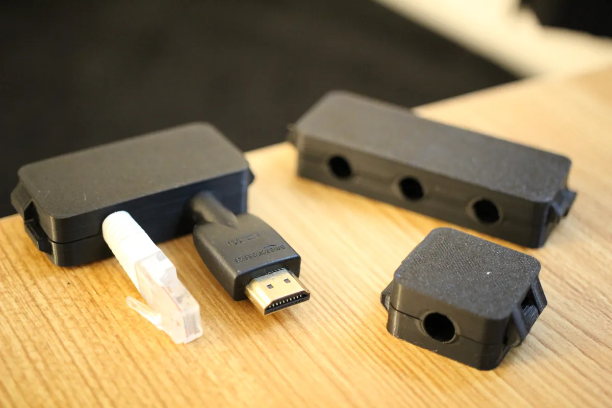 Cable holder
