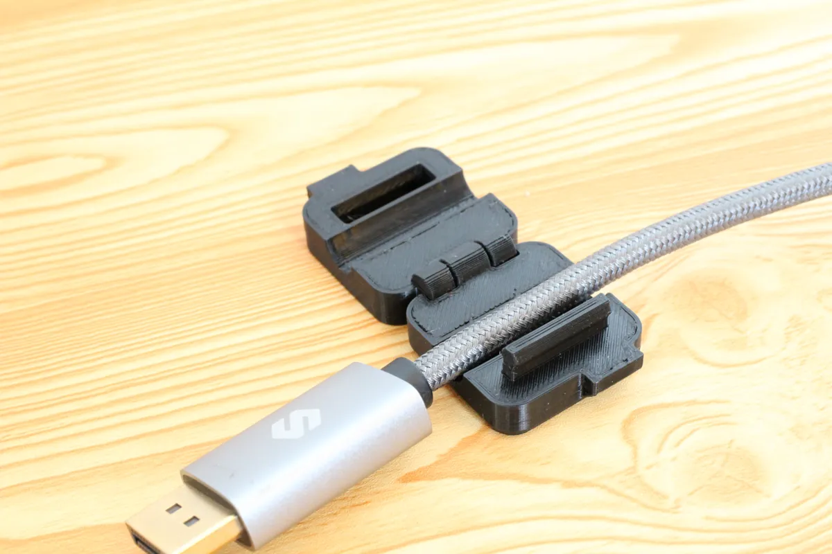 Cable holder, photo 3 of 4 - Cable holder Mobile & Device Accessories