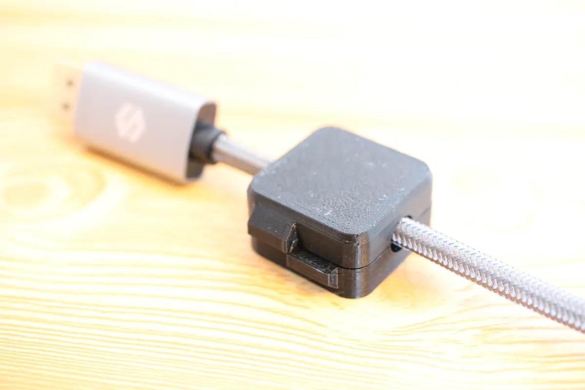 Cable holder, photo 4 of 4 - Cable holder Mobile & Device Accessories