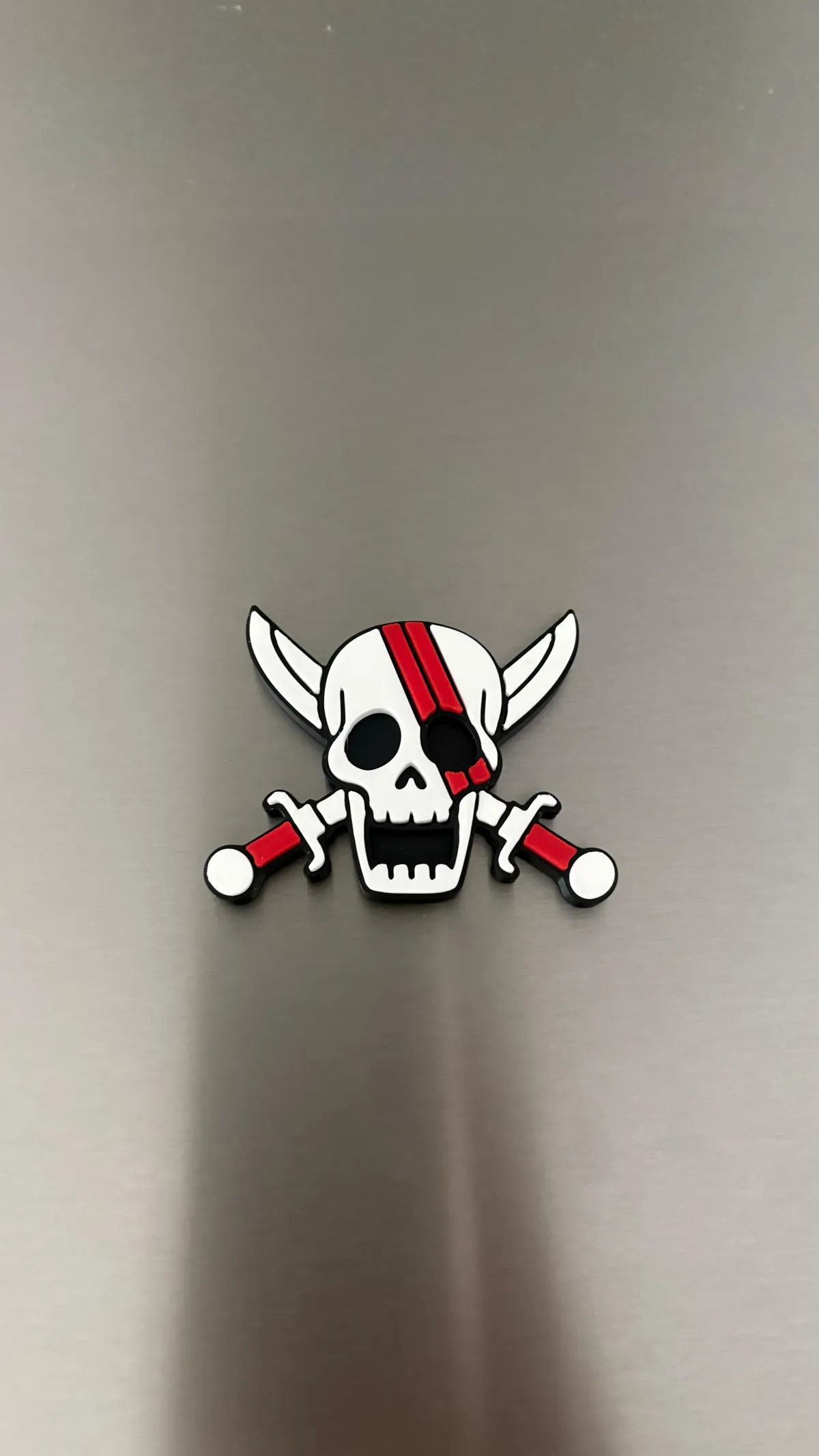 Red Hair Pirates Jolly Roger (One Piece Magnet), photo 3 of 4 - Red Hair Pirates Jolly Roger (One Piece Magnet) Figurines & Collectibles