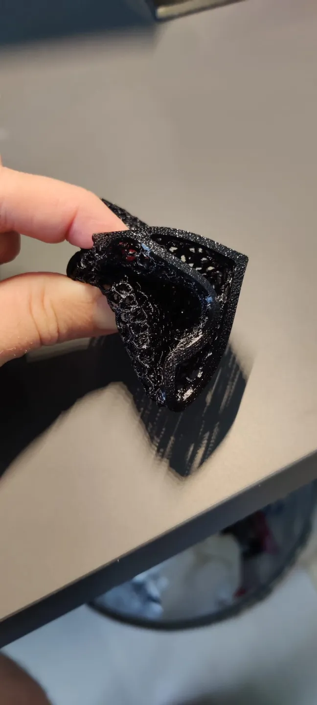 Flexbile voronoi phone holder stand, photo 4 of 4 - Flexbile voronoi phone holder stand Household