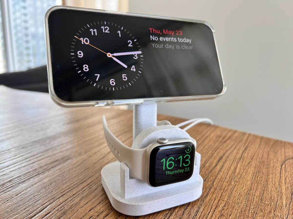 MagSafe Stand for iPhone and Apple Watch StandBy - Office, in stock in India