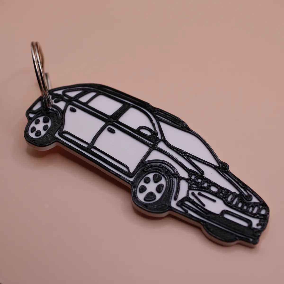 Car keychain Skoda superB, photo 3 of 3 - Car keychain Skoda superB Keychains